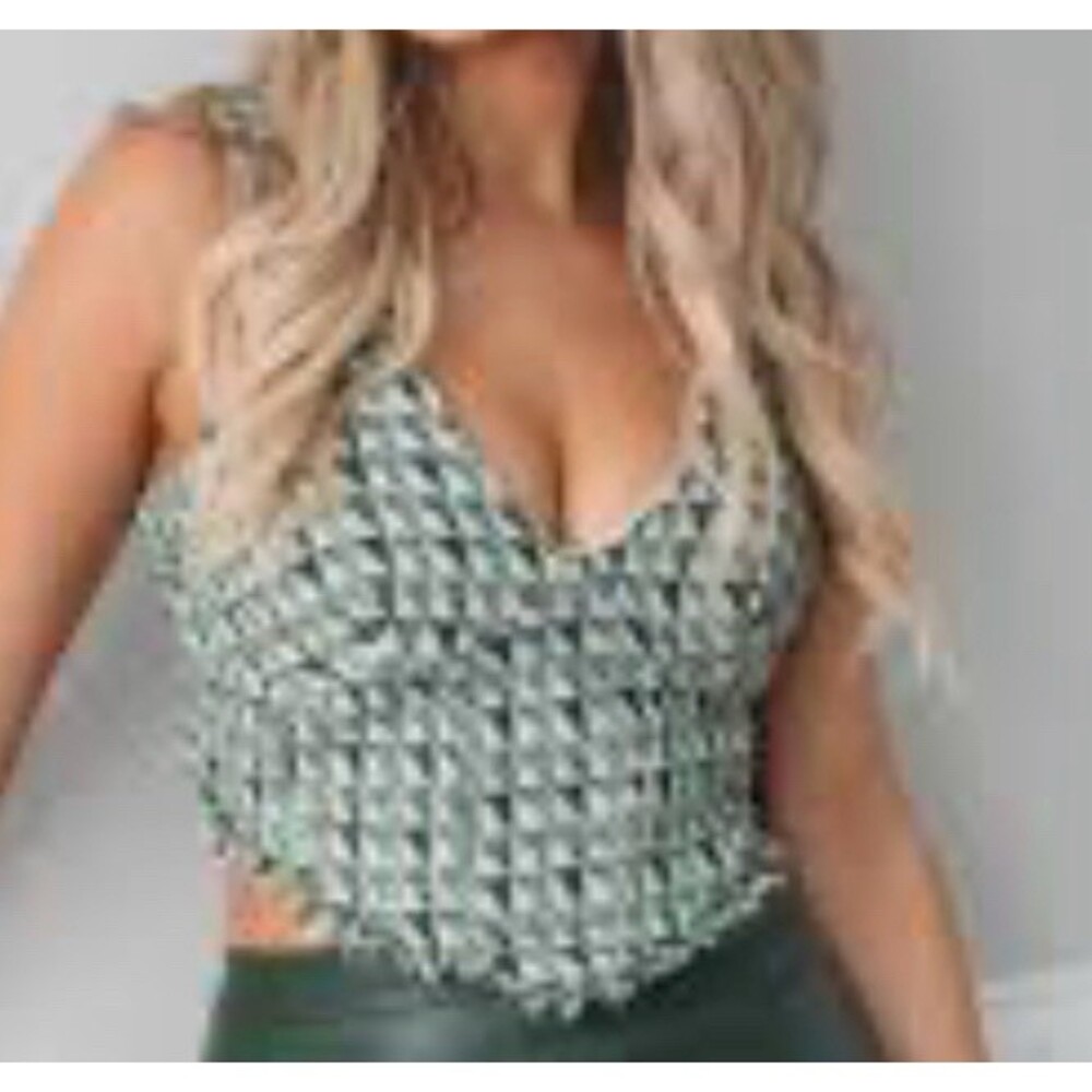 Everyday Chic Boutique Tank Top Womens XS Green Cropped Bustier Fringe
